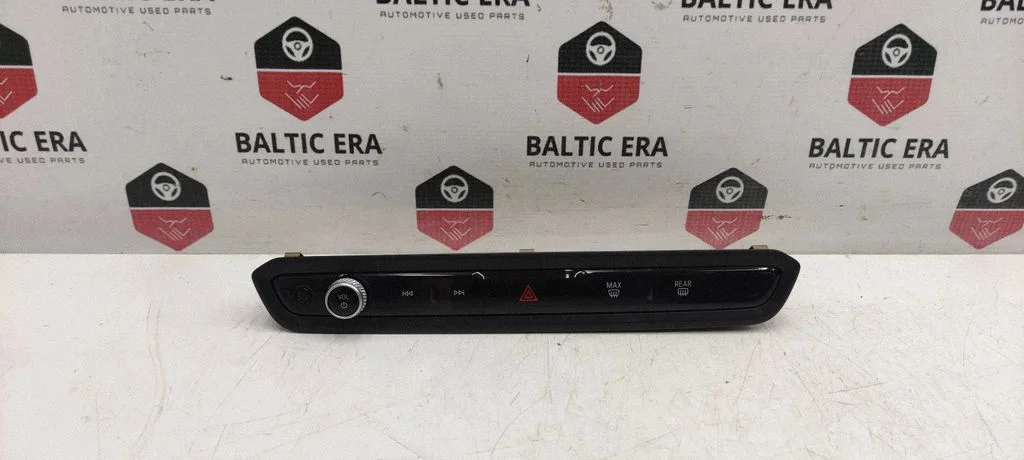 Radio/CD/DVD/GPS head unit 5A63F19