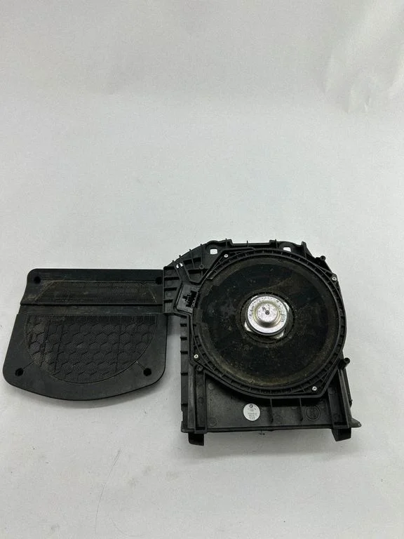 Subwoofer speaker – BMW 5 Series F10 F11 (2009-2016)