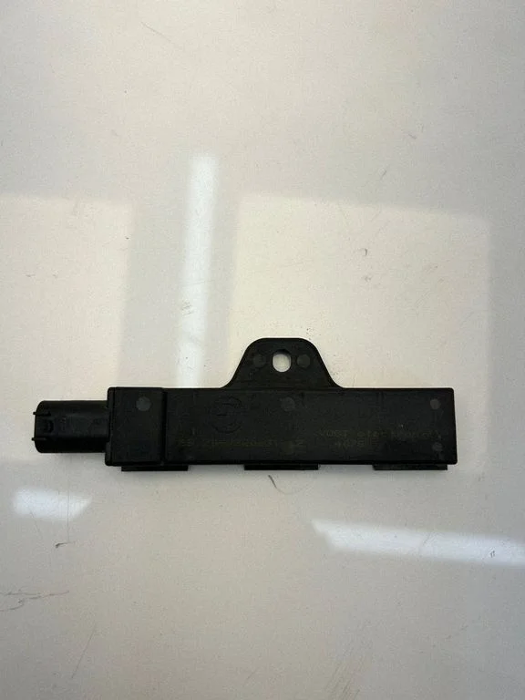 Interior comfort aerial antenna 9220831