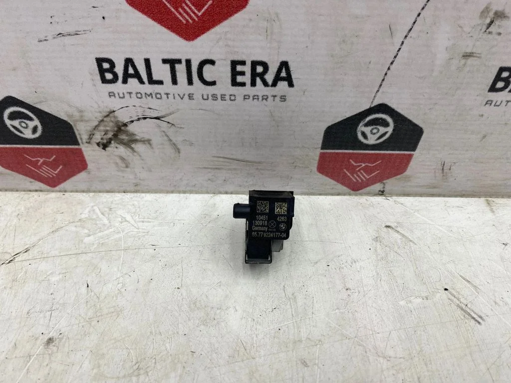 Airbag deployment crash/impact sensor 9224177