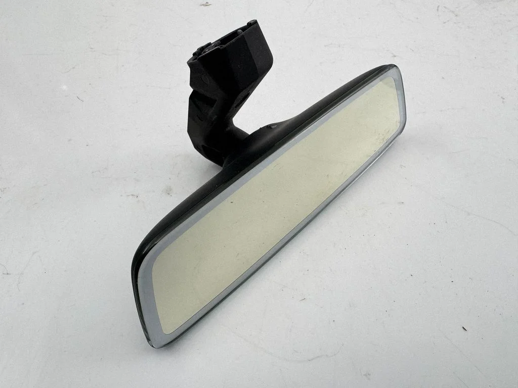 Rear view mirror (interior) – Tesla Model S (2012-)
