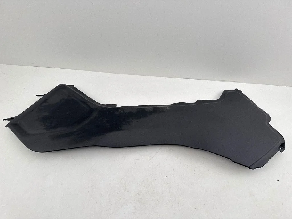 Kita centrinė konsolės (tunelio) detalė
