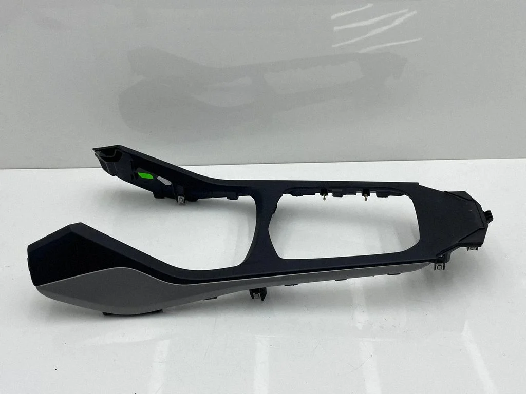 Other center console (tunnel) element – BMW 1 Series F40 (2019-2023)