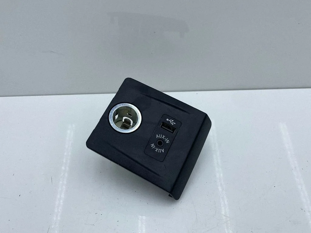 USB socket connector 9284254