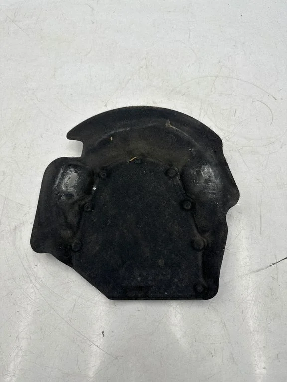Heat shield in engine bay 8601198