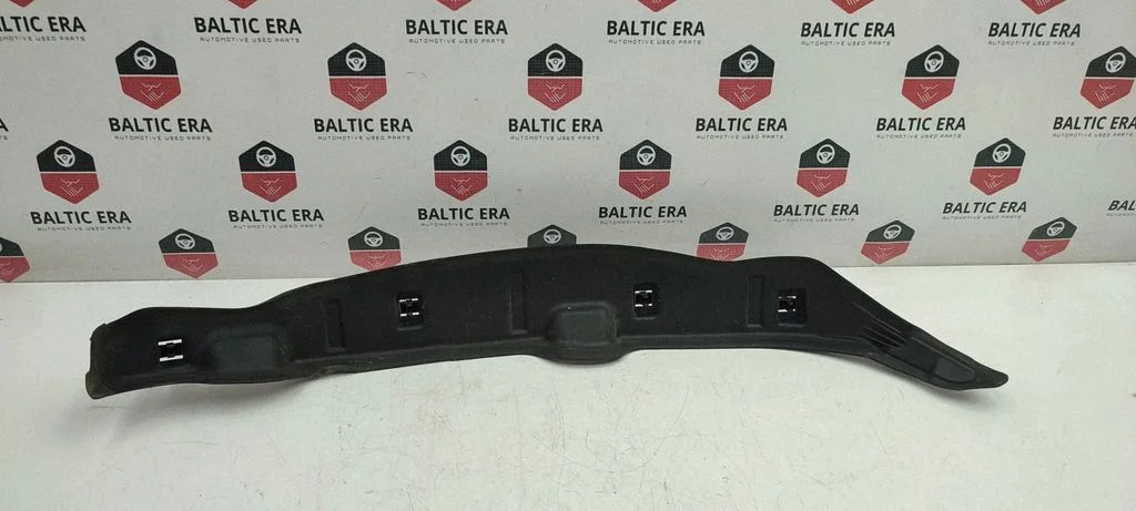 Fender end trim 7352221