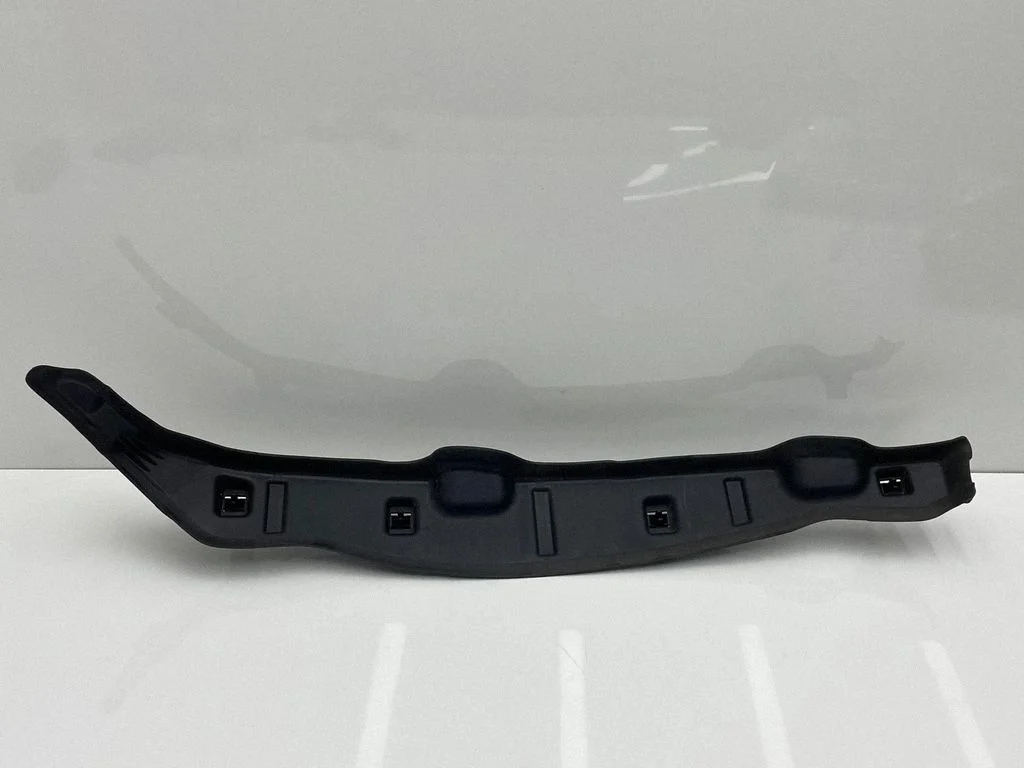 Fender end trim 7352221