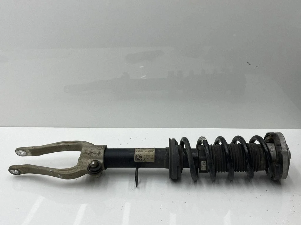 Front shock absorber with coil spring 6880083