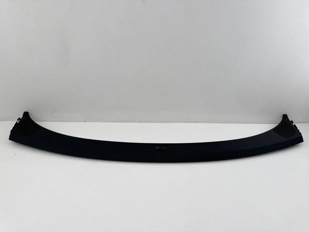 Panel trim 3412