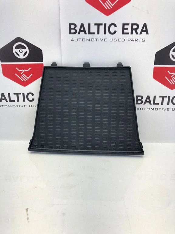 Paneļa apdare 9142157