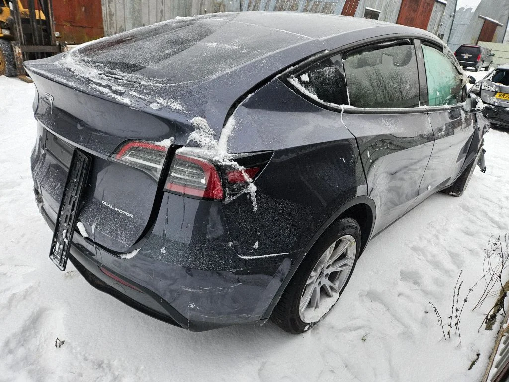 Tesla Tesla Model Y
