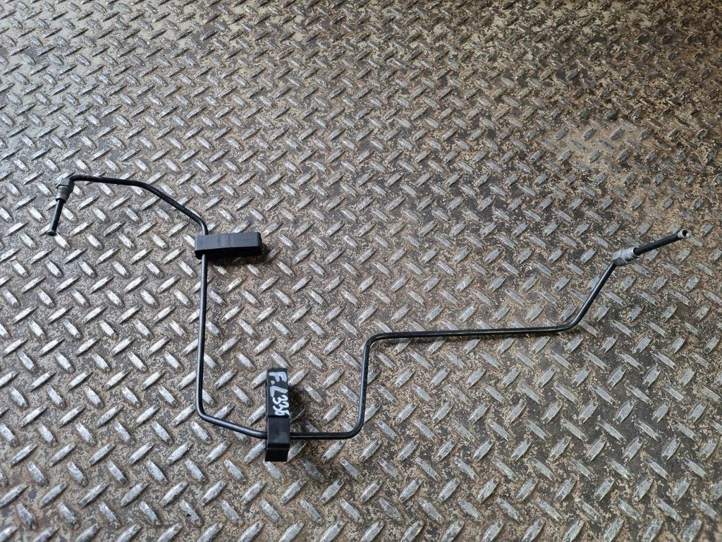 Brake booster pipe/hose – front left