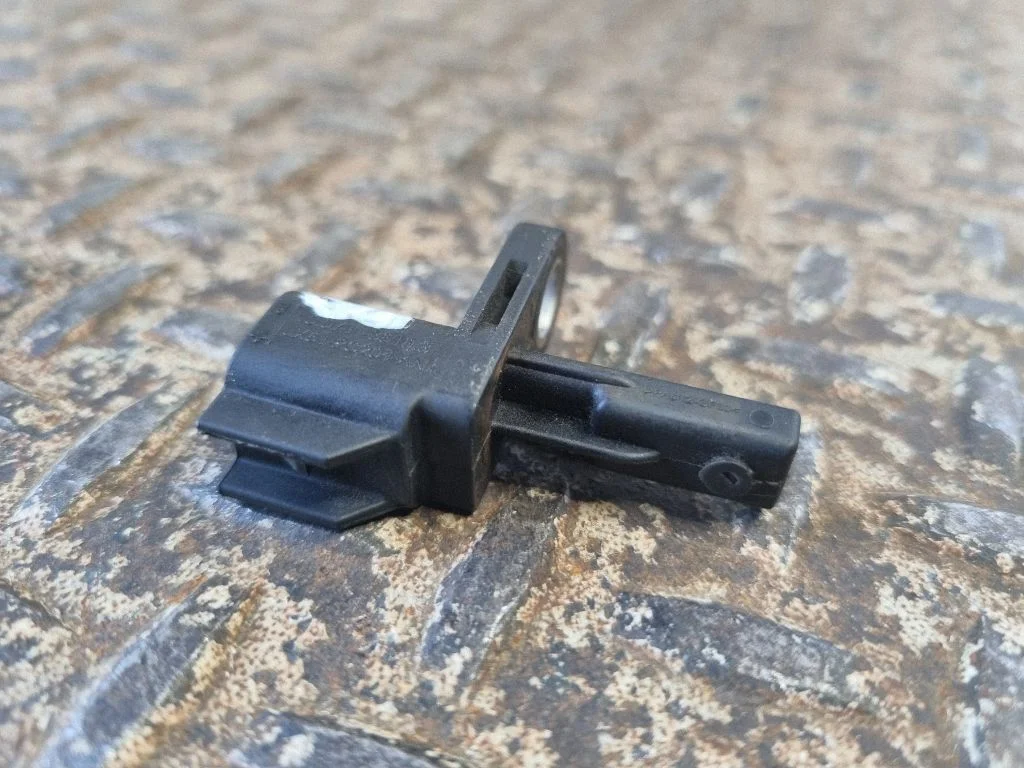 ABS brake wheel speed sensor JX612C204ANA