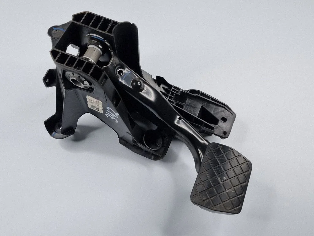Brake pedal – Volkswagen Tiguan Allspace (2017-)