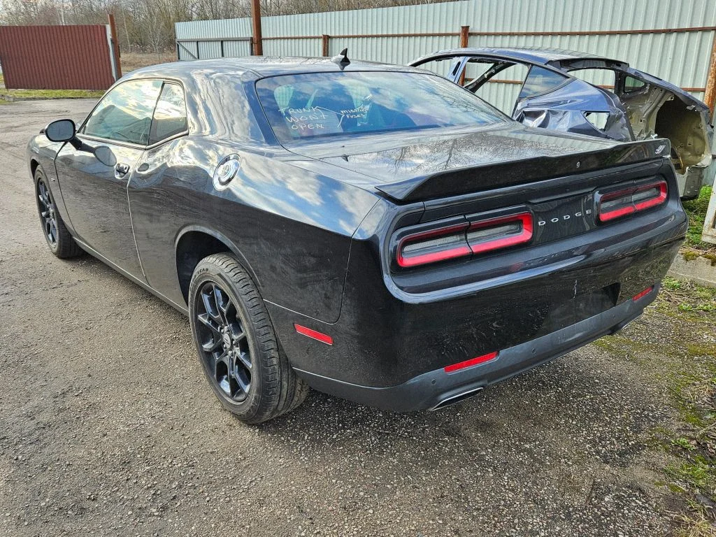 Dodge Challenger