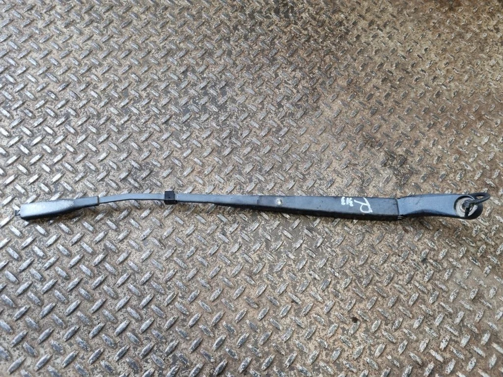 Front wiper blade arm 24030960