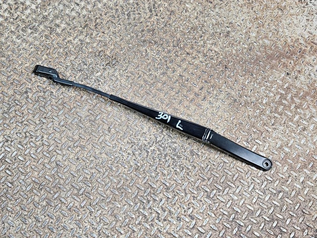 Front wiper blade arm – Volkswagen Tiguan Allspace (2017-)