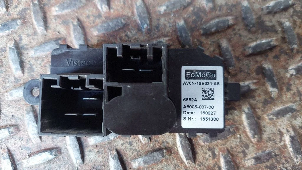 Heater blower motor/fan resistor – Ford Transit Custom (2013-2023)