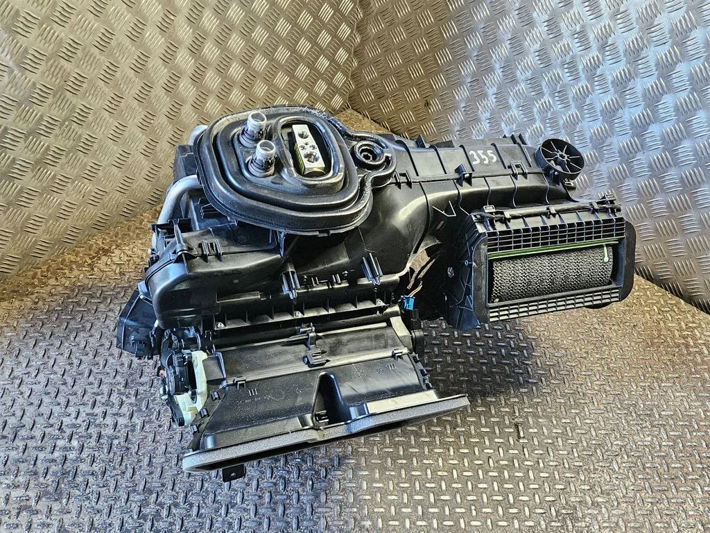 Interior heater climate box assembly – Volkswagen Tiguan Allspace (2017-)
