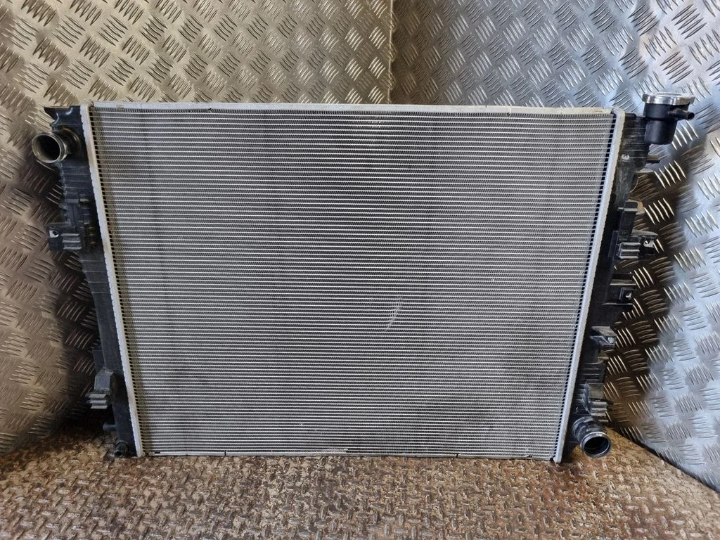 Coolant radiator 68268592AE