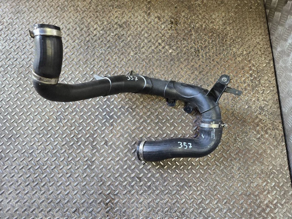 Intercooler hose/pipe 5Q0145840B
