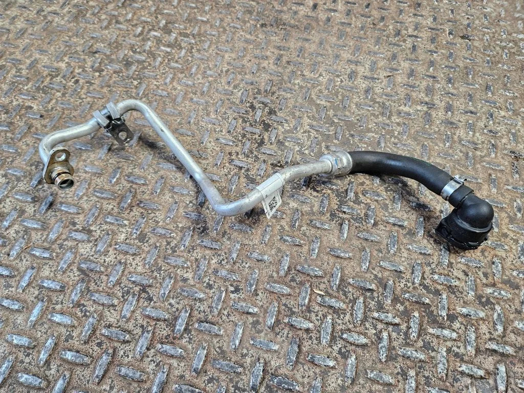 Przewody/węże chłodzenia turbo – BMW Seria 3 G20 G21 (2019-)
