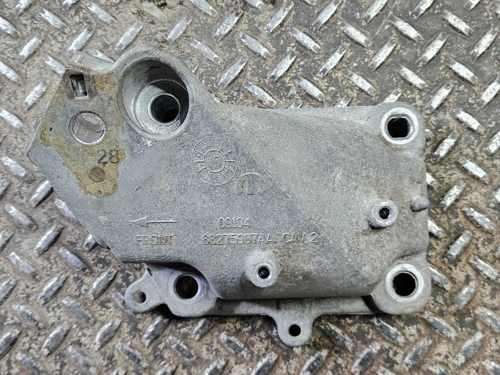 Engine mounting bracket 68275987AA