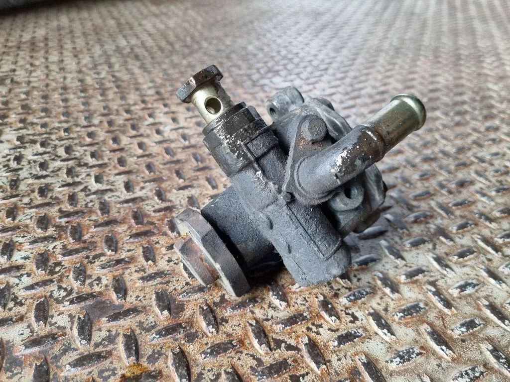 Roolivõimendi pump – Ford Galaxy (2000-2006)