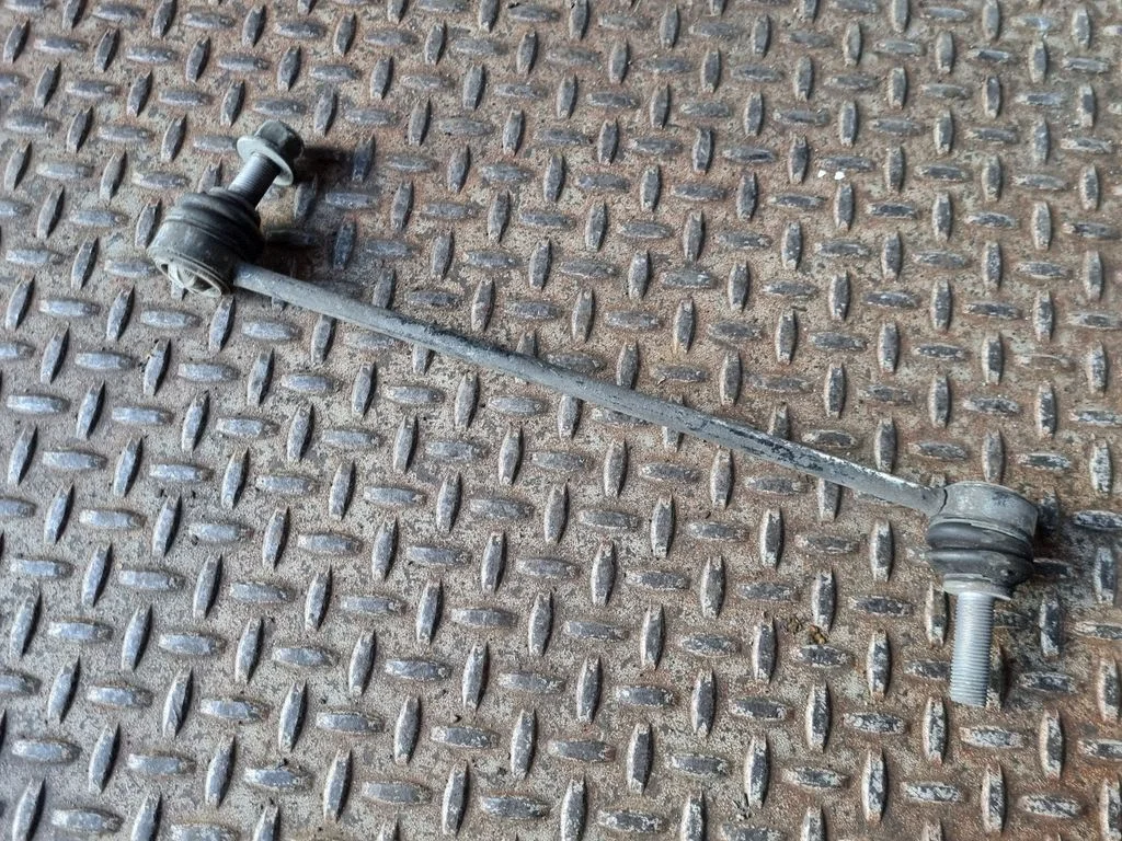 Front anti-roll bar/stabilizer link