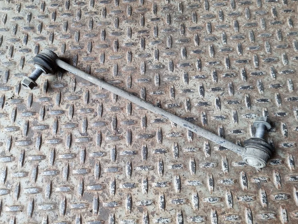 Front anti-roll bar/stabilizer link