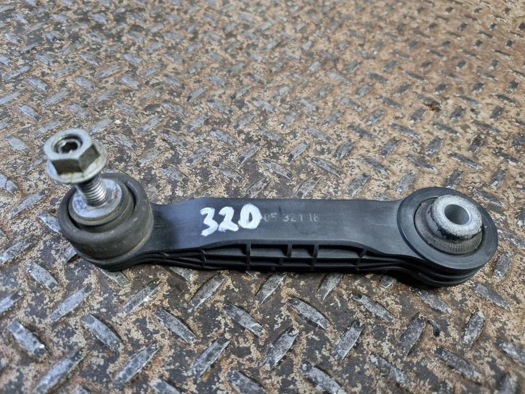 Łącznik stabilizatora tylnego 32221469