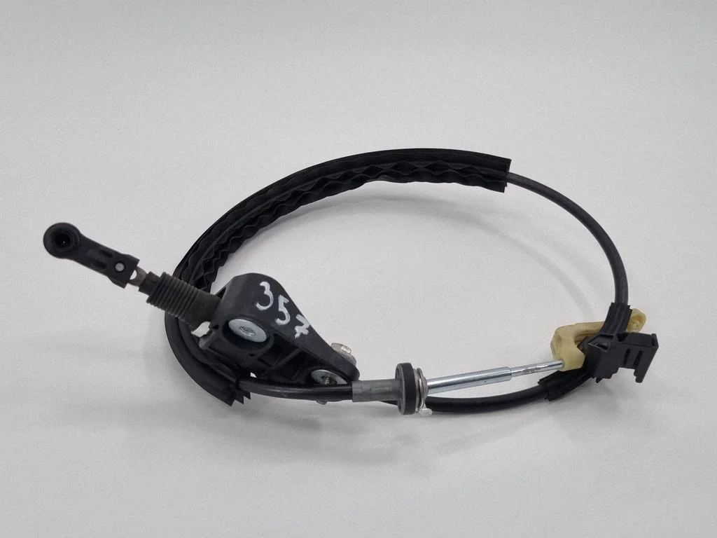 Gear shift cable linkage 5QF713266A