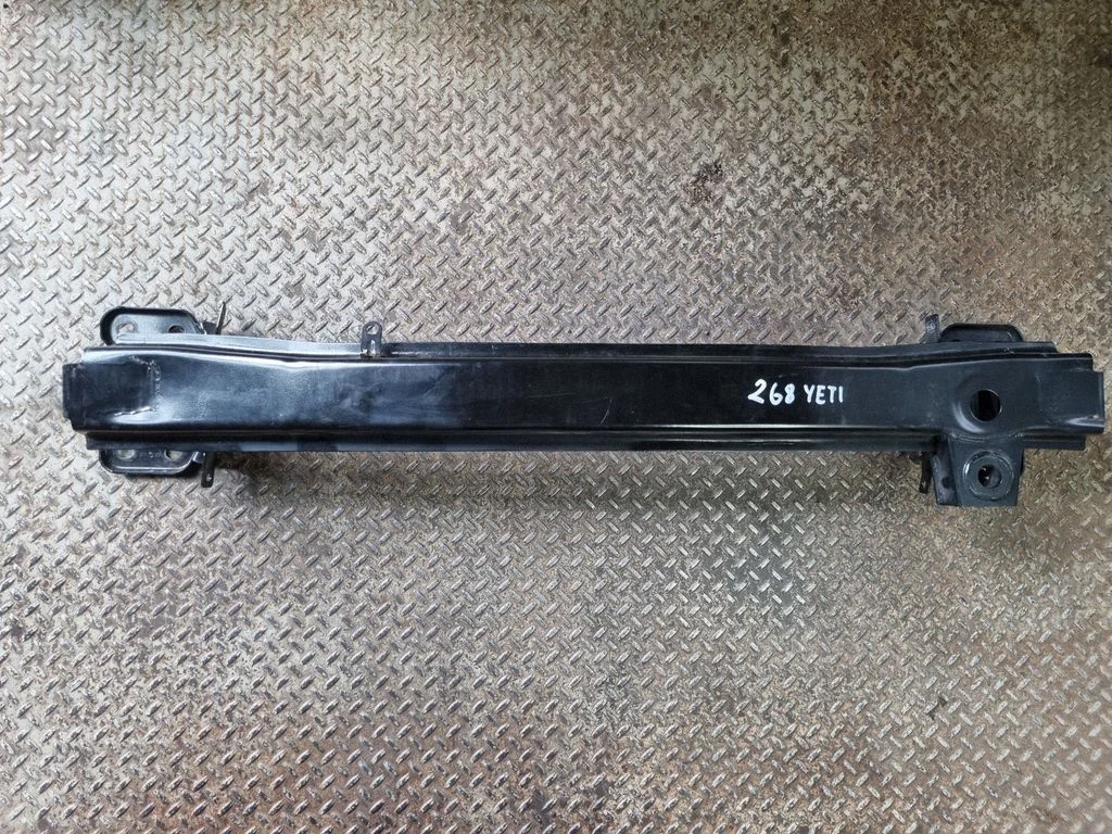 Front bumper cross member 5L0807109D