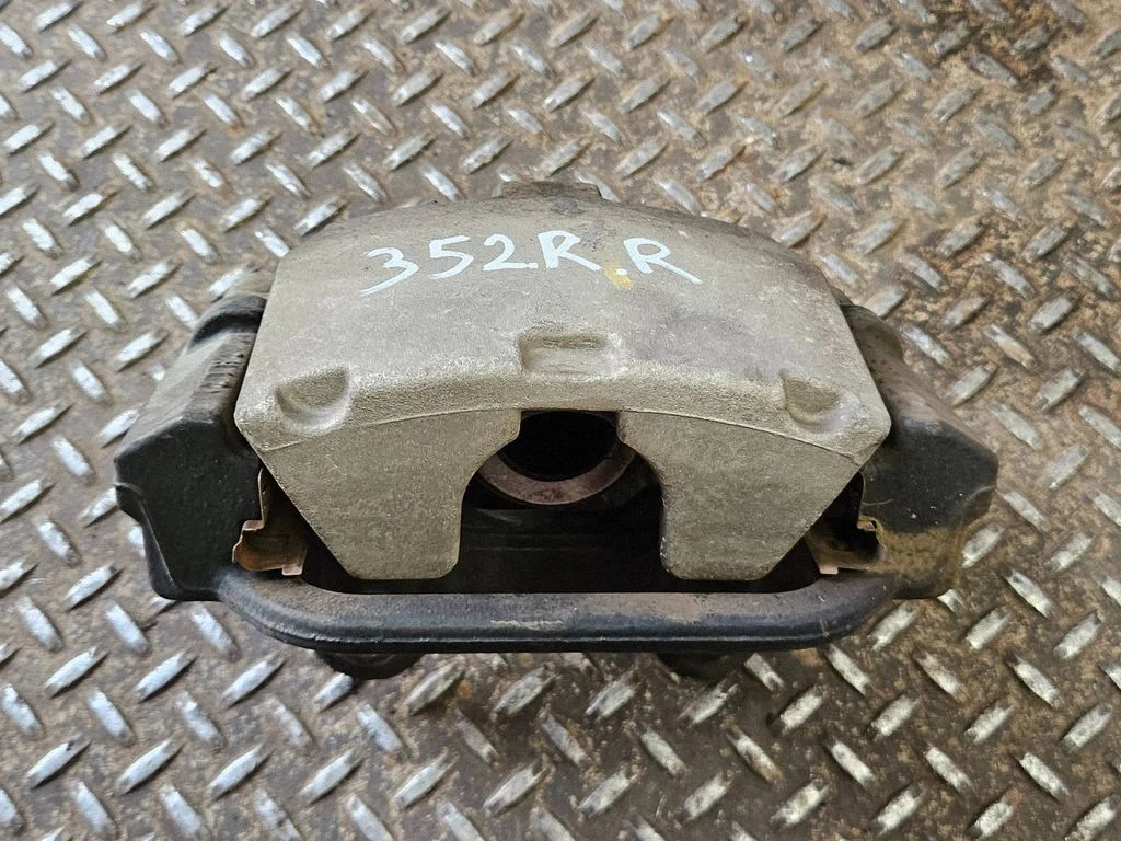 Tagumine pidurisadul 275C3