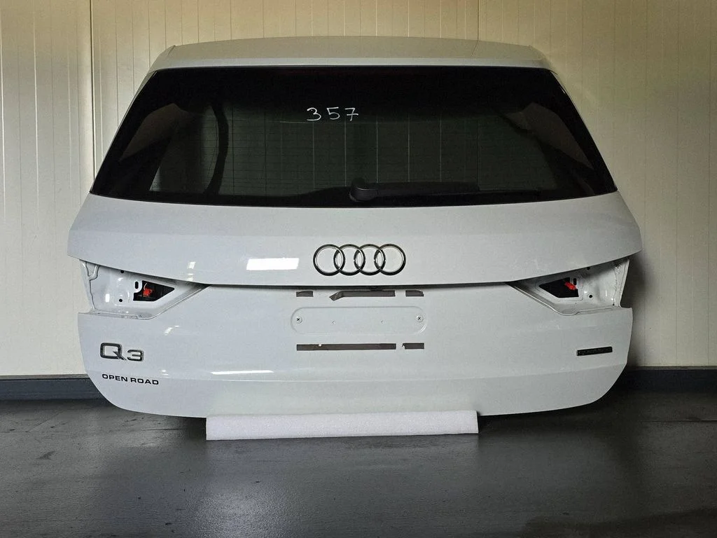 Tailgate/trunk/boot lid