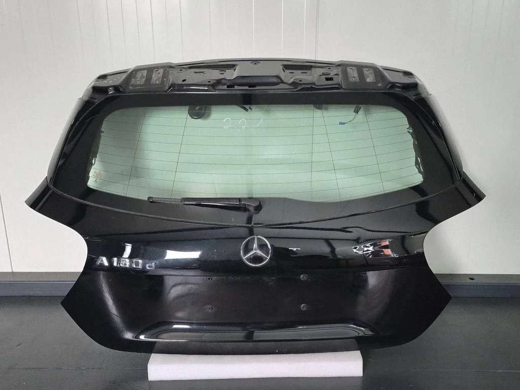 Tailgate/trunk/boot lid