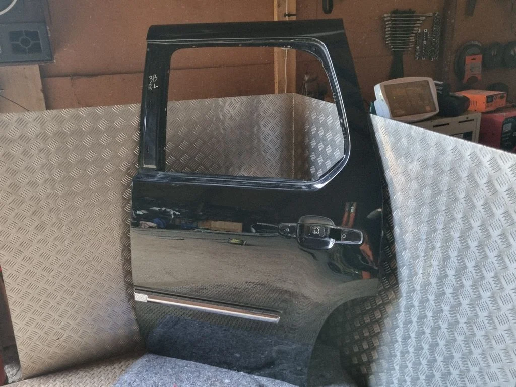 Rear door – left