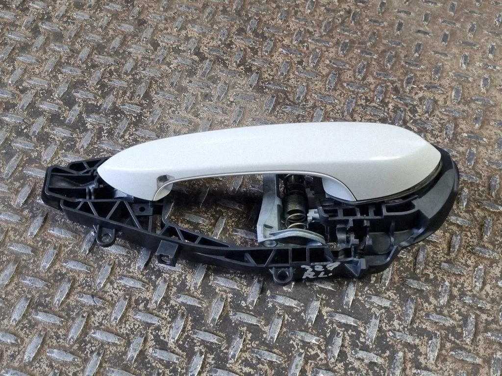 Rear door exterior handle 9881779