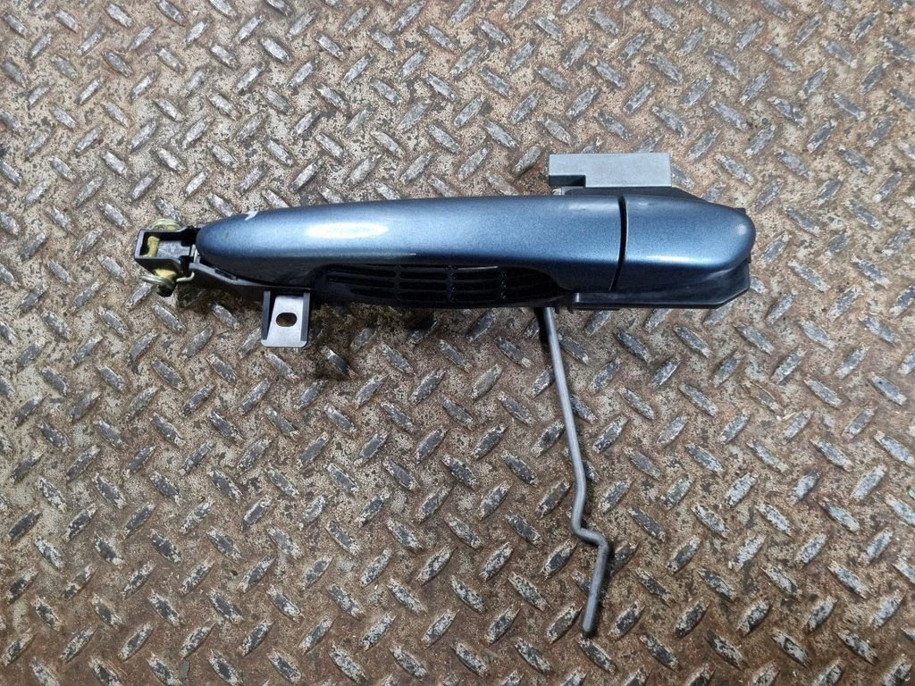 Rear door exterior handle – left