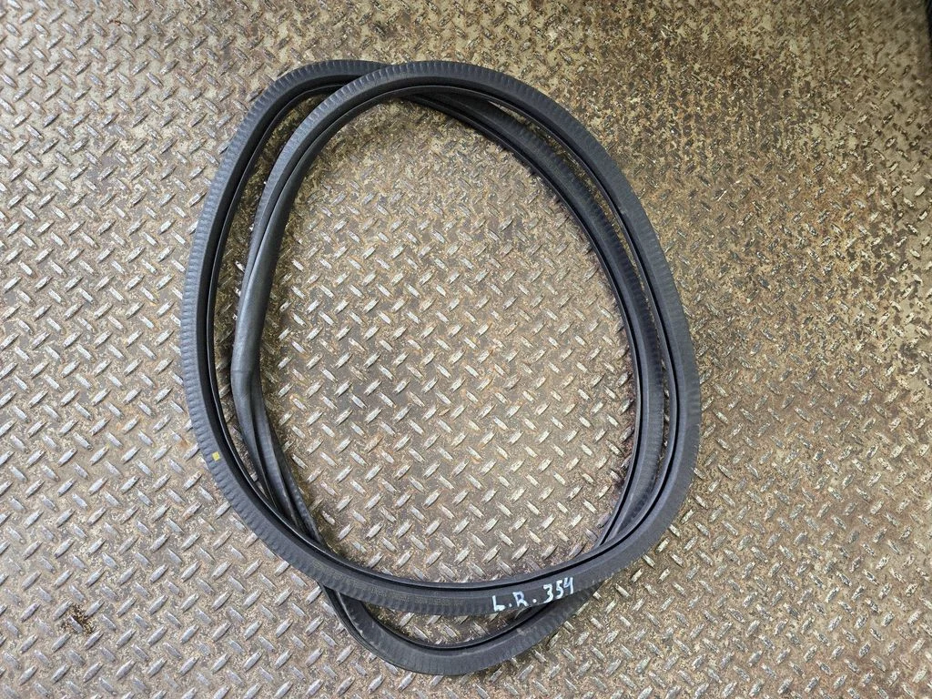 Rear door rubber seal (on body) A1776920700