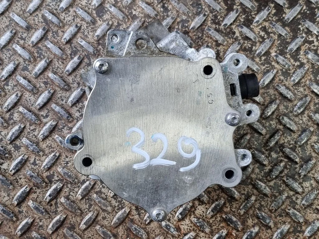 Vacuum pump 06K145100BB
