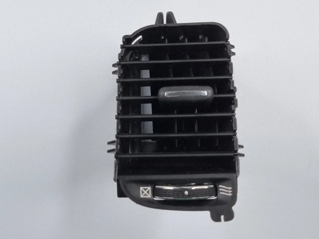 Dash center air vent grill L0202802DX9AC