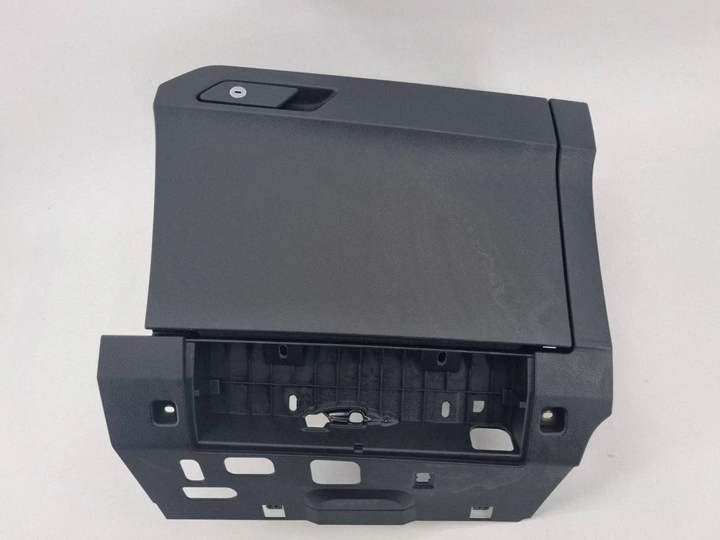 Glove box 83A880842D