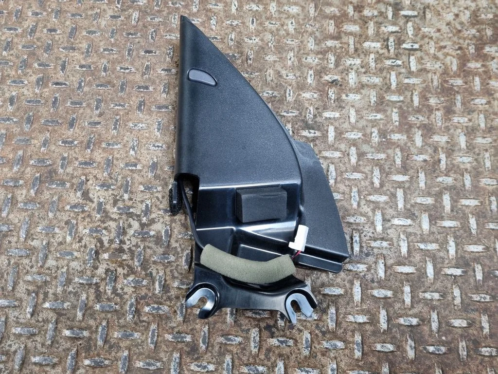 Muu eesmise ukse viimistluse osa – Nissan Qashqai (2014-2016)