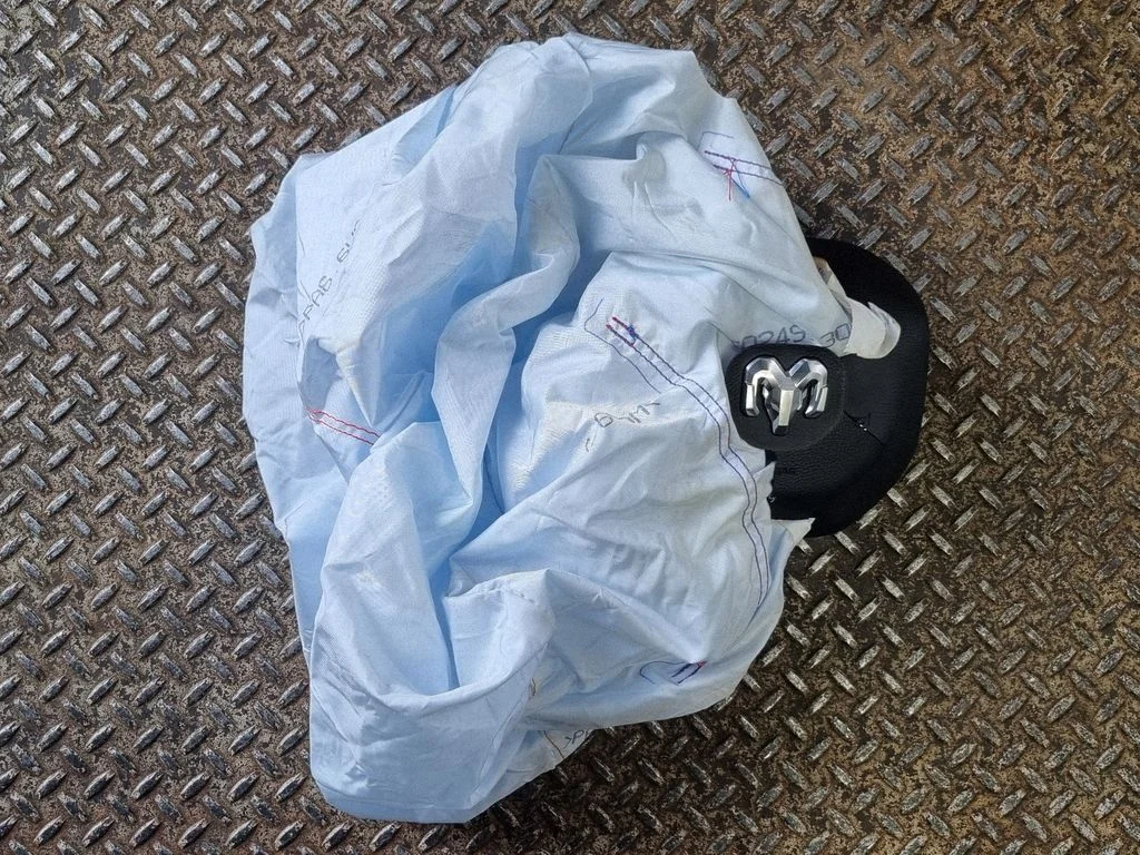 Steering wheel airbag 6BK151XLAF