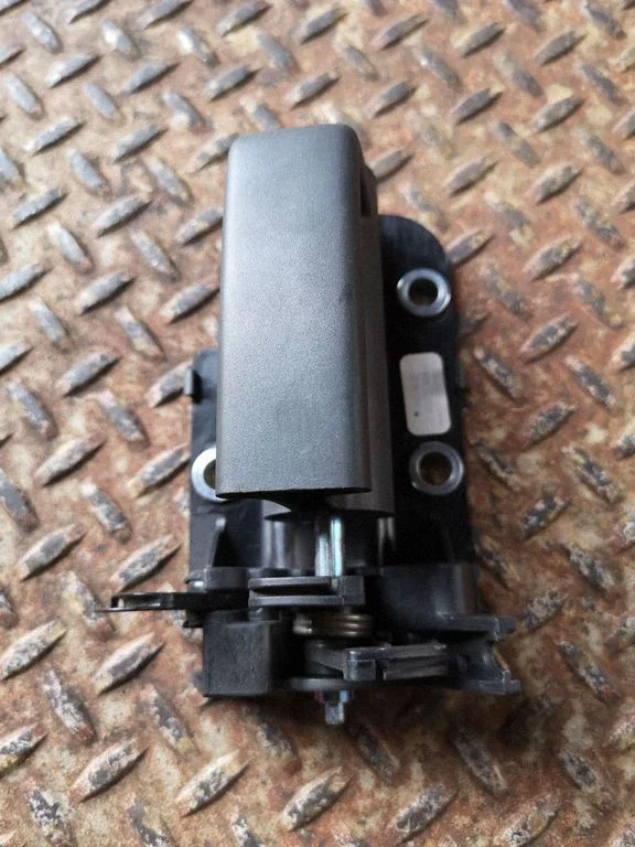 Rear door interior handle trim – Volkswagen Sharan (2011-)