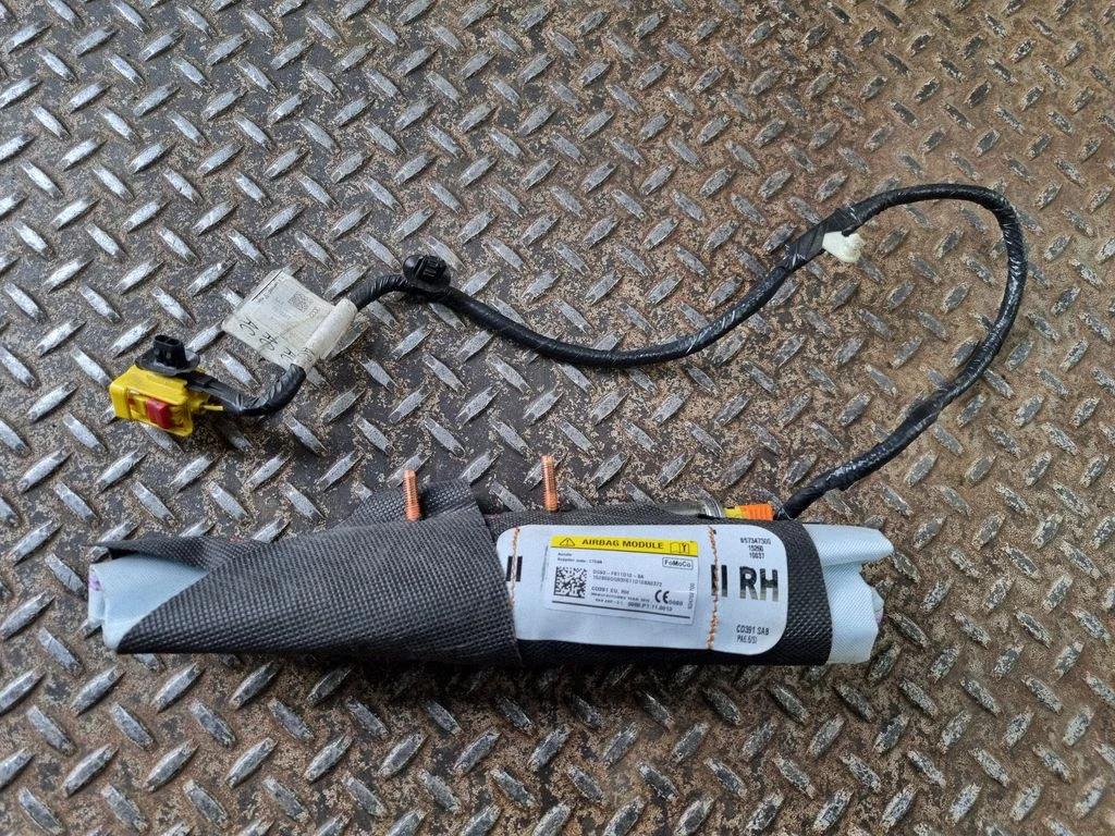 Istme turvapadi DG93F611D10BA