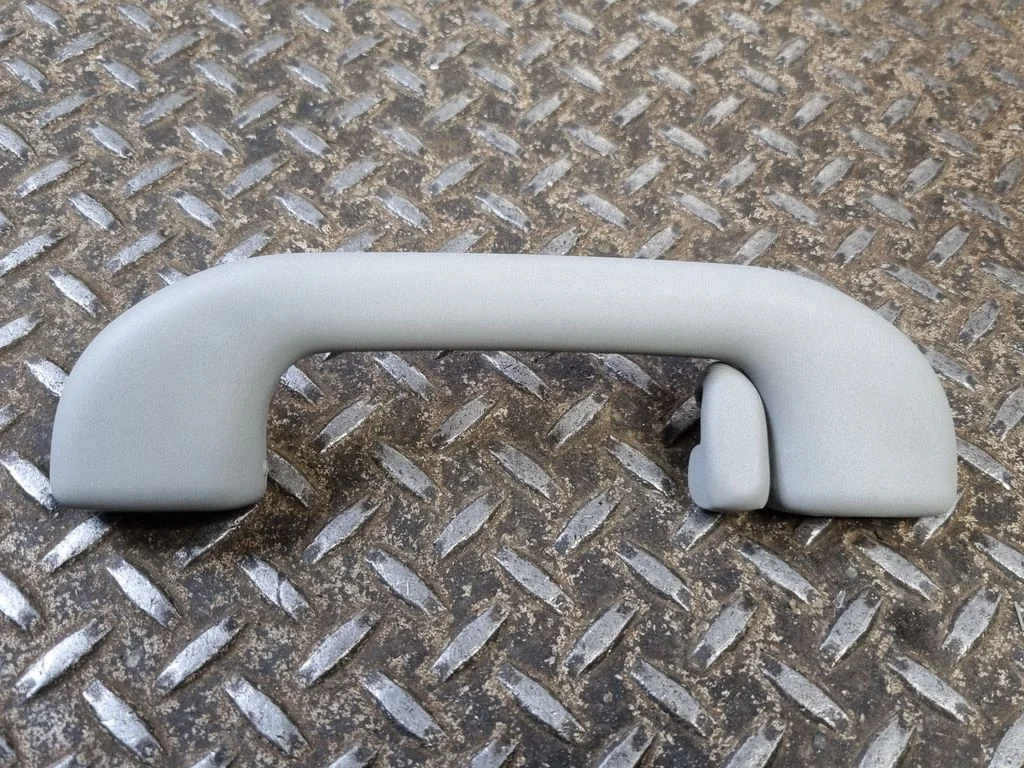 Rear interior roof grab handle – Jeep Grand Cherokee WL (2021-)