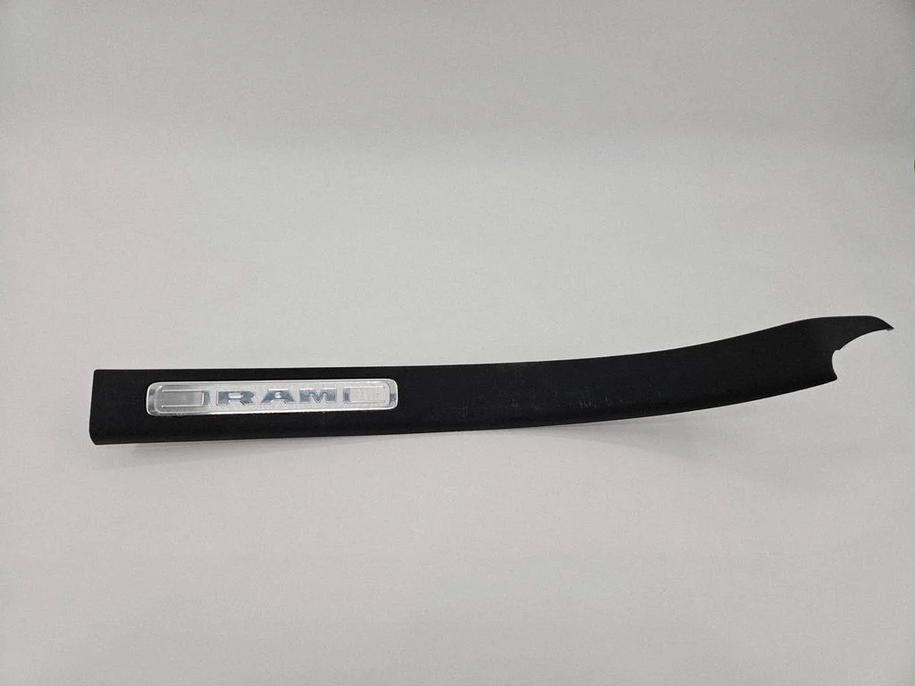 Rear sill trim cover – Ram 1500 DT (2018-)