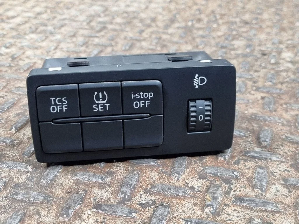 Other switches/knobs/shifts – Mazda CX-5 (2012-2017)